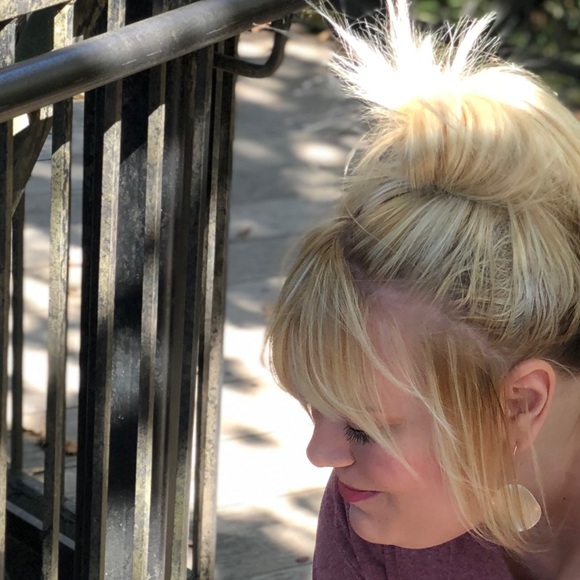 Meet your Posher, Elizabeth - Picture 1 of 1